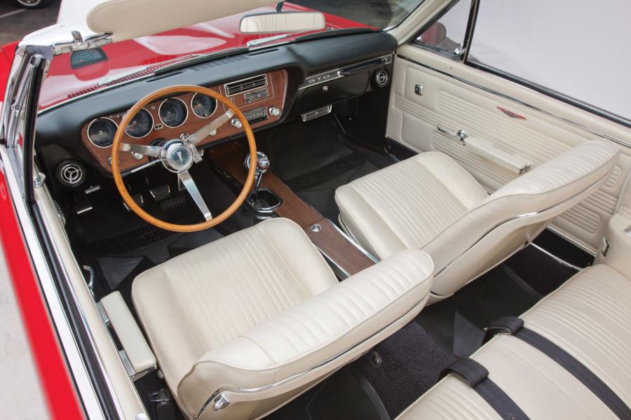  Pontiac GTO Convertible 1967 года  (фото 22 из 35)